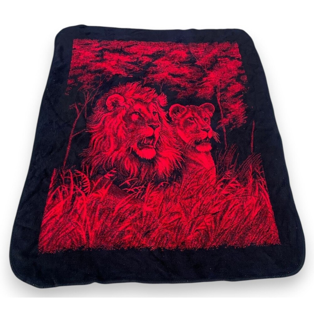 San Marcos Blanket Cobija Black Red Reversible Lion Lions Nature Colorful 70x89